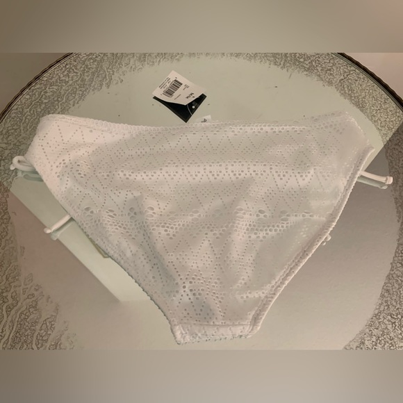 Bikini Bottom - Picture 2 of 3